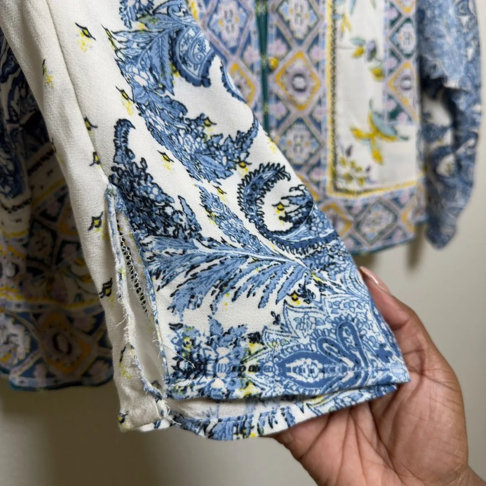 Free People Women Lola Floral Top Large Blue Patchwork Paisley‎ Button Front